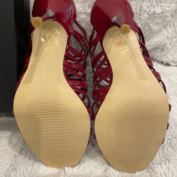 NEW! Macy's INC Fire Red 4" Strappy Heels - Size 7M - Picture 6 of 15